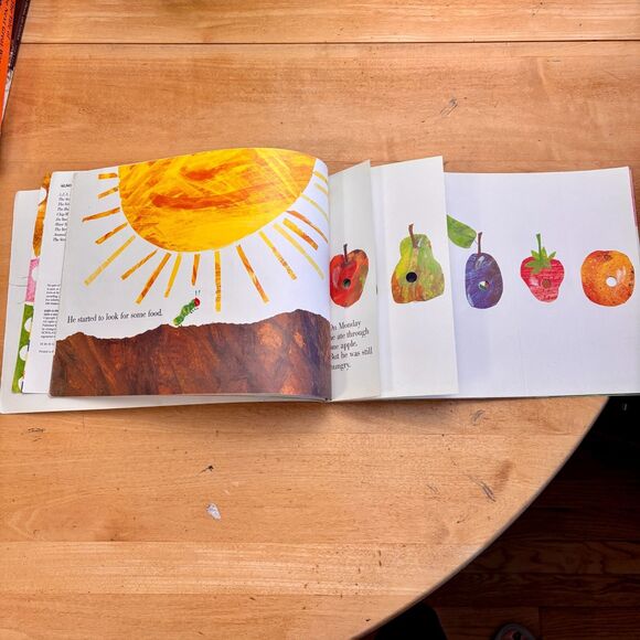 2 ERIC CARLE THE VERY HUNGY CATERPILLER & PANCAKES PANCAKE PAPERBACK - Picture 11 of 12